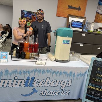 Miniicebergs Shave Ice - Shaved Ice Near Me