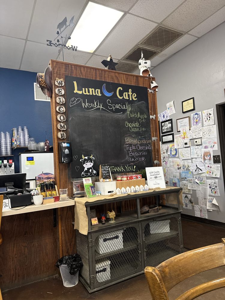 Luna Cafe