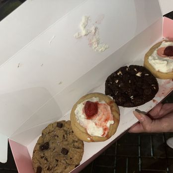 Crumbl - Glendale - Crumble cookie - Bakeries Near Me - Glendale, Arizona