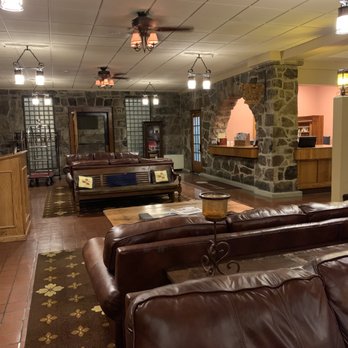 Mountain Lake Lodge - Hotels Near Me - Pembroke, Virginia Mountain Lake Lodge - Hotels Near Me - Pembroke, Virginia