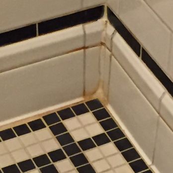 Hotel Pattee - Red mold - Hotels Near Me - Perry, Iowa