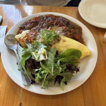 Cream Pot - Beef stew omelette - Breakfast & Brunch Near Me - Honolulu, Hawaii
