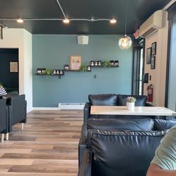 Hub Coffee - Lots of comfy seating