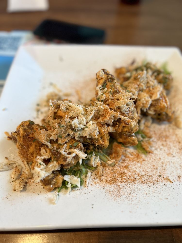 Uncle Ike's Sandbar & Grill