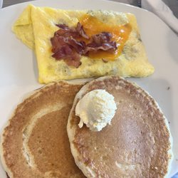 Two egg omelet (senior)