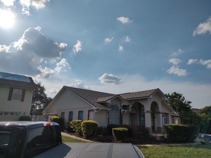 Slide of Parlament Roofing & Construction