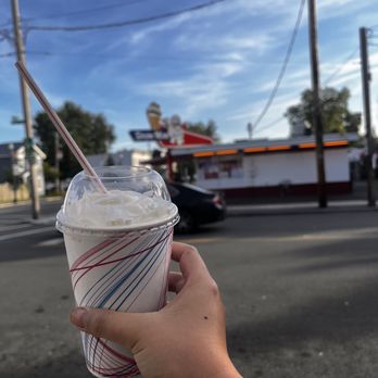 Snowman - Pumpkin pie milkshake - Ice Cream & Frozen Yogurt Near Me - Troy, New York
