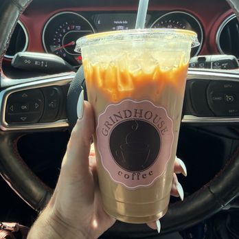 GrindHouse Coffee - Medium iced vanilla coffee! 07.25.2026 - Coffee & Tea Near Me - Eunice, New Mexico