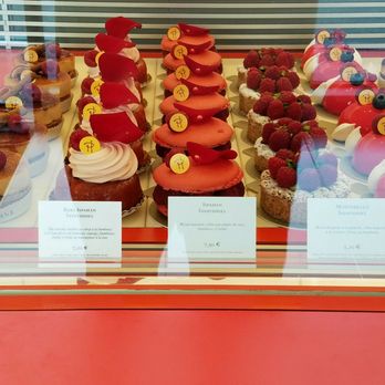 Pierre Hermé - Chocolatiers & Shops Near Me - Paris, 75