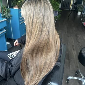 Acute Collective - Gray blending with highlights and gloss - Hair Salons Near Me - San Francisco, California Acute Collective - Gray blending with highlights and gloss - Hair Salons Near Me - San Francisco, California
