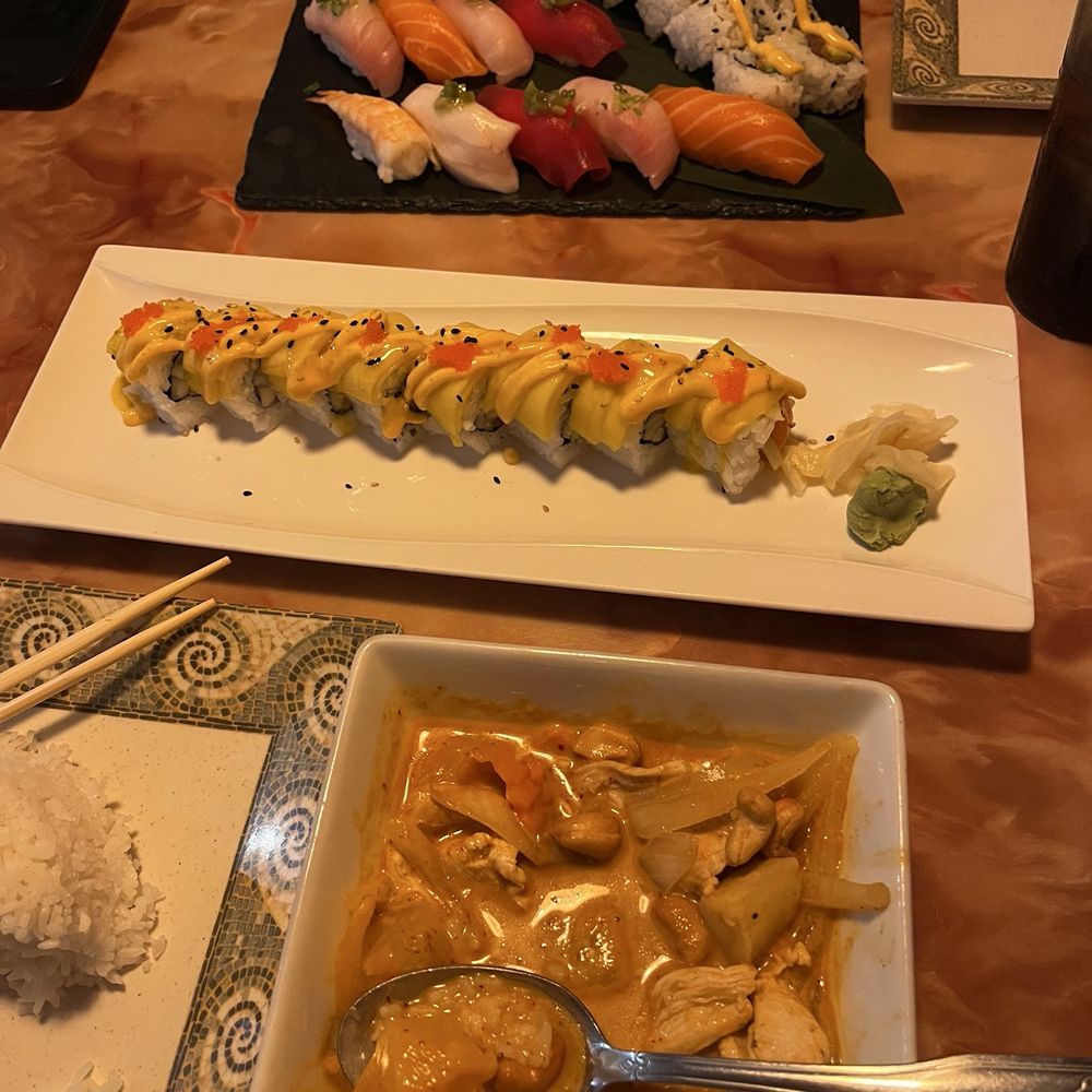 Massaman Curry Dinner, Mango Tango, Sushi and Sashimi Combo Massaman Curry Dinner, Mango Tango, Sushi and Sashimi Combo