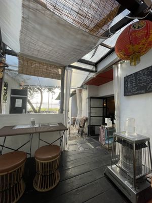 Hainanese Chicken Rice Azabujuban Main Shop by null