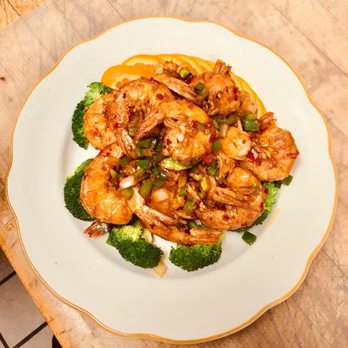Lampliter Restaurant - a plate of shrimp and broccoli - Chinese Near Me - Pampa, Texas Lampliter Restaurant - a plate of shrimp and broccoli - Chinese Near Me - Pampa, Texas