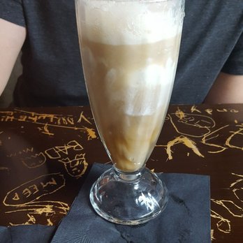 Sundry and Vice - Very minty float - Cocktail Bars Near Me - Cincinnati, Ohio