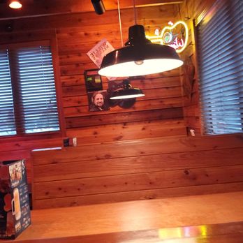 Texas Roadhouse - American Near Me - Flint, Michigan