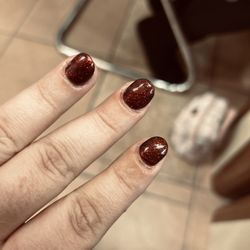 Apple Nails