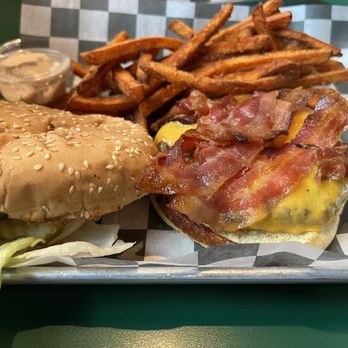Crow's Nest Bar & Grill - Bacon cheddar burger and sweet potato fries - American Near Me - Canton, Michigan