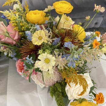 Rosedale Floral Design - Floral Designers Near Me - Brisbane, California Rosedale Floral Design - Floral Designers Near Me - Brisbane, California