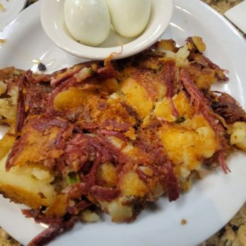 Carolyn's Cafe - Homemade Cornbeef Hash greatness - Breakfast & Brunch Near Me - Redlands, California