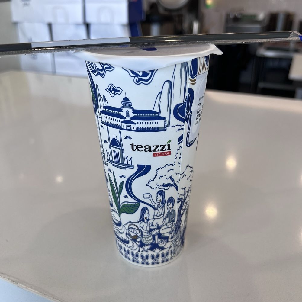 Teazzi Tea Shop - Four Seasons Oolong Tea (Pure Brewed) Unsweetened - Bubble Tea Near Me - Elmhurst, New York Teazzi Tea Shop - Four Seasons Oolong Tea (Pure Brewed) Unsweetened - Bubble Tea Near Me - Elmhurst, New York