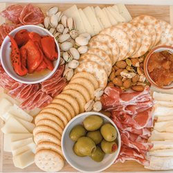 Charcuterie Me - Signature Charcuterie