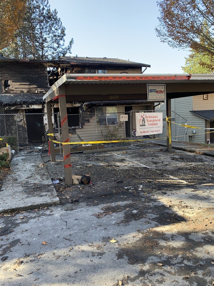 HONEY CREEK APARTMENTS Updated September 2024 1332 Duvall Ave NE