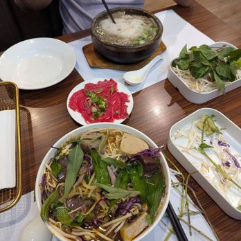 Golden Delight #1 - $5.50 Pennywort Juice. $16.50 Golden Delight Pho (Stone Bowl) $15.50 Bun Bo Hue. - Vietnamese Near Me - Rosemead, California
