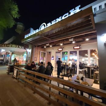 Burger Bench - Outside dining - American Near Me - Escondido, California Burger Bench - Outside dining - American Near Me - Escondido, California