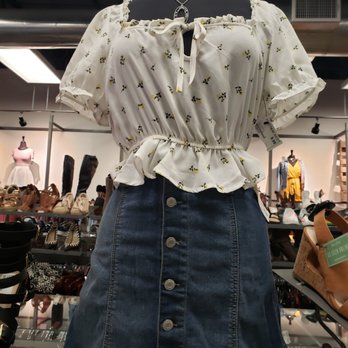 Uptown Cheapskate - Fort Worth - Shirt & skirt - Thrift Stores Near Me - FORT WORTH, Texas