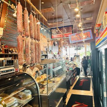 Alimento - Store scenery - Italian Near Me - San Francisco, California Alimento - Store scenery - Italian Near Me - San Francisco, California