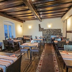Der Grieche im Herzogshof