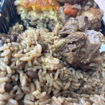 11 Parishes Restaurant - Stew chicken Rice and peas Mac and cheese - Barbeque Near Me - Brooklyn, New York 11 Parishes Restaurant - Stew chicken Rice and peas Mac and cheese - Barbeque Near Me - Brooklyn, New York