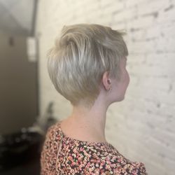 Pixie cut & Color