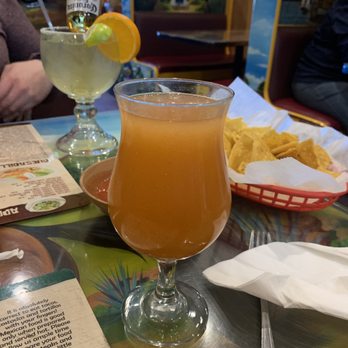 El Canelo Restaurant - Mango margarita and Coronarita - Mexican Near Me - Buffalo, New York El Canelo Restaurant - Mango margarita and Coronarita - Mexican Near Me - Buffalo, New York