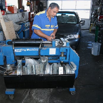 Centre d'Auto Damier - Auto Repair Near Me - Saint-Laurent, Quebec Centre d'Auto Damier - Auto Repair Near Me - Saint-Laurent, Quebec