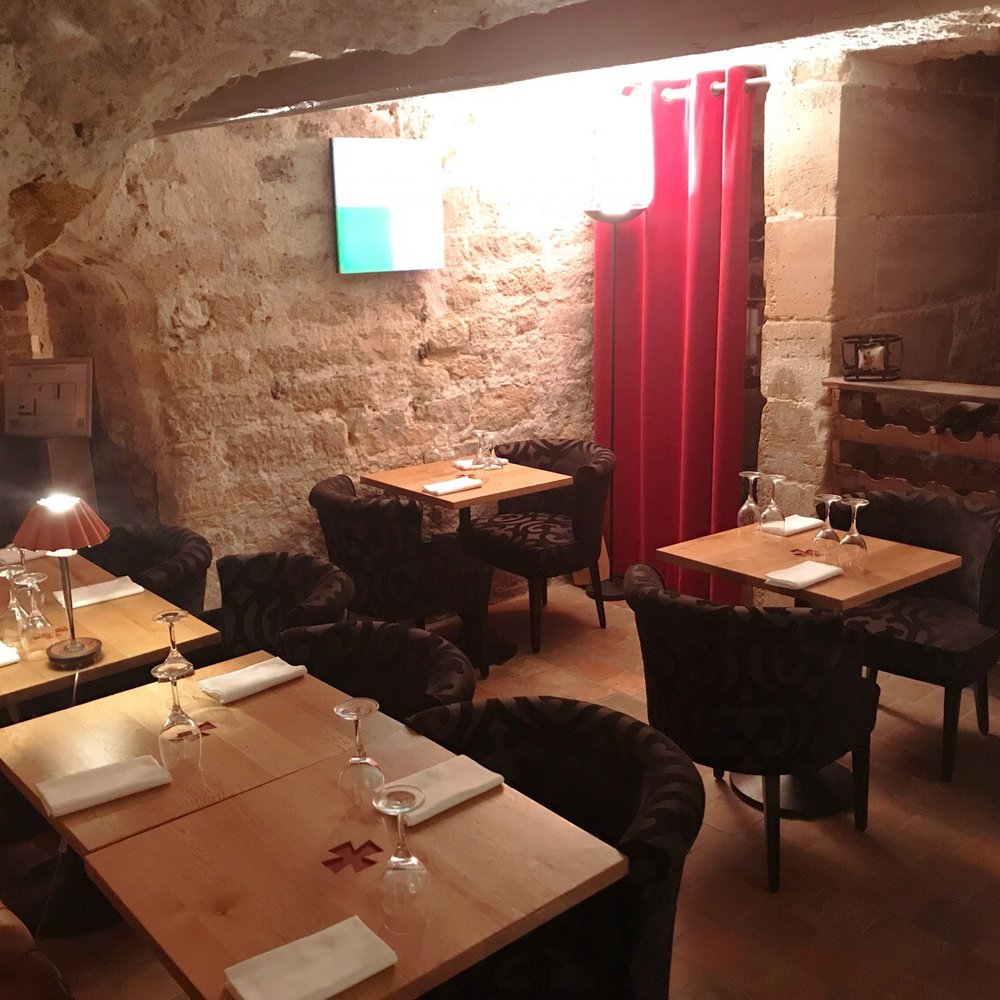 Un Jour à Peyrassol - Wine Bars Near Me - Paris, 75 Un Jour à Peyrassol - Wine Bars Near Me - Paris, 75