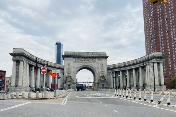 Manhattan Bridge by null