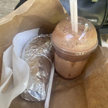 Depot Village - Chocolate mushroom smoothie and a bristket sandwich!! Yumm!!! Thanks Kona!!! - Vacation Rentals Near Me - Gainesville, Florida Depot Village - Chocolate mushroom smoothie and a bristket sandwich!! Yumm!!! Thanks Kona!!! - Vacation Rentals Near Me - Gainesville, Florida