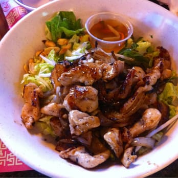 Chopstix - Lemongrass Chicken Noodle Bowl (Large) $6.50 & Tasty!!! - Vietnamese Near Me - Monterey, California