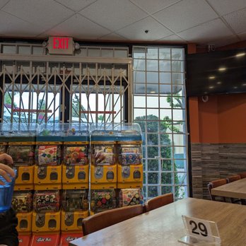 Com Tam Thanh - Gacha machines - Vietnamese Near Me - Westminster, California