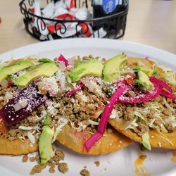 Delicias El Catrachito - Ground beef enchiladas