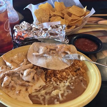 La Pachanga2 Mexican Restaurant - Chicken and cheese lunch. - Mexican Near Me - La Plata, Missouri