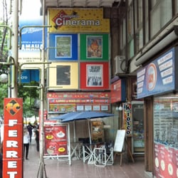 Galería Cinerama - Entrada a la galería Cinerama por calle Colón