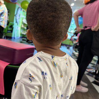 SHARKEY’S CUTS FOR KIDS - Updated September 2024 - 21 Photos & 16 ...