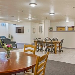 San Juan Island Hostel - Common area