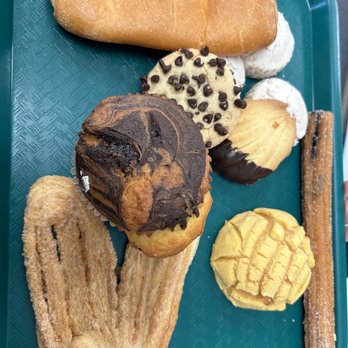 Acapulco Bakery - Bakeries Near Me - Shorewood, Illinois