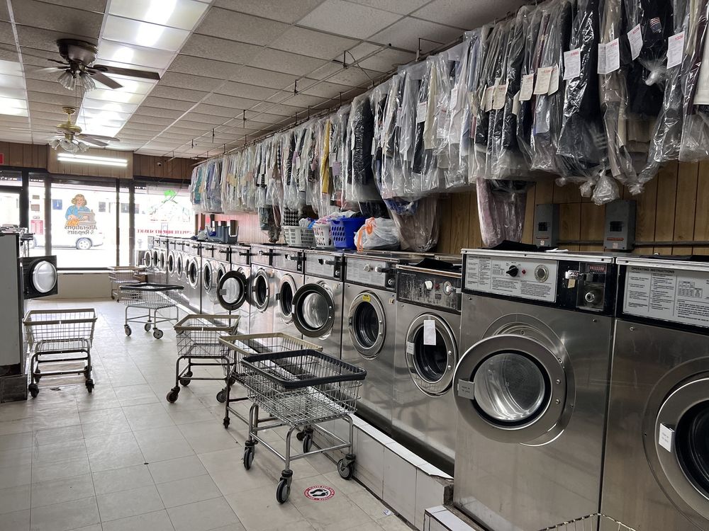 OCEAN WAVE LAUNDROMAT Updated August 2024 8908 Northern Blvd