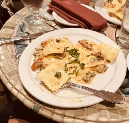 Beppe & Gianni's Trattoria by null