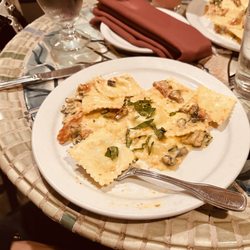 Beppe & Gianni's Trattoria - Ravioli