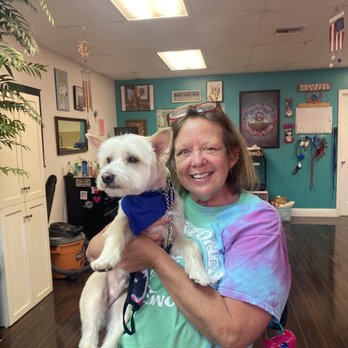 Grateful Pups Pet Salon - Keyon with Barbie - Pet Groomers Near Me - Margate, Florida Grateful Pups Pet Salon - Keyon with Barbie - Pet Groomers Near Me - Margate, Florida